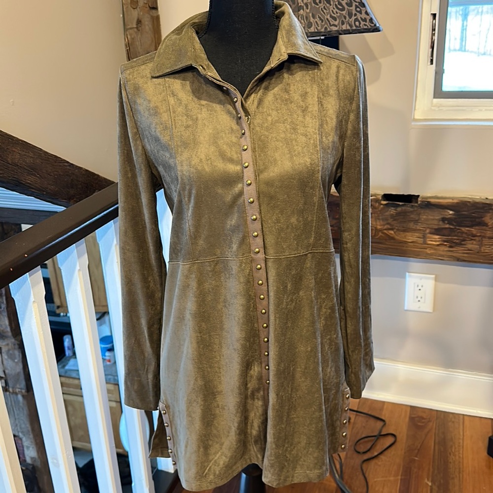 Faux suede like material button up with antique brass looking rivets NWOT